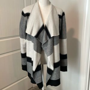 Cable & Gauge Cardigan 🖤